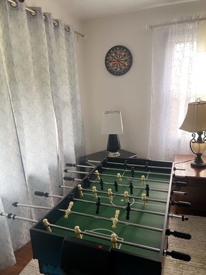 Spielezimmer
