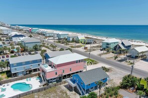 Walkable to the beach access!