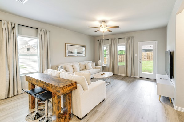 Lowry Crossing Vacation Rental | 4BR | 2.5BA | 2,357 Sq Ft | Stairs Required