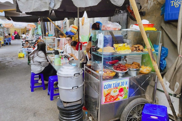 屋外ダイニングエリア