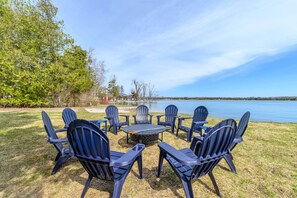 Lakeside fire pit and seating.