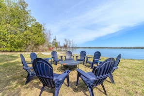 Lakeside fire pit and seating.
