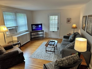 Full Living Room with TV entertainment.