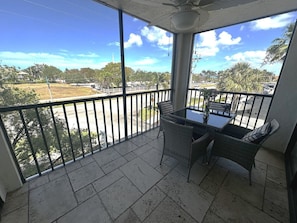 lanai 2