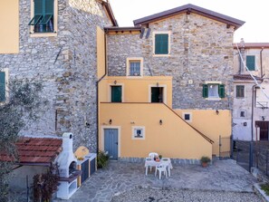 Wall, Stone Wall, Concrete, Balcony, Houseplant, Cobblestone, Flowerpot, Flagstone, Stairs
