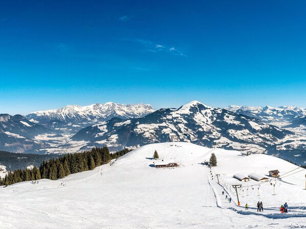 Ciel, Montagnes Relief, Neige, Montagne, L'Hiver, Chaîne De Montagnes, Colline, Glacial Relief, Terrain, Station De Montagne