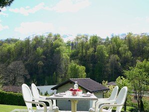 Meubles, Mobilier De Jardin, Table, Tableau De Plein Air, Chaise, Table Cuisine Et Salle A Manger, Jardin, Pelouse, Aménagement Paysager, Ombre