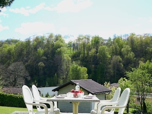 Furniture, Outdoor Furniture, Table, Outdoor Table, Chair, Kitchen & Dining Room Table, Garden, Lawn, Landscaping, Shade