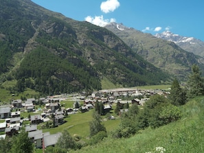 Bergforms, Berg, Hügel, Gebirge, Hochland, Landschaft, Bergstation, Senke, Ländliches Gebiet, Grundstueck