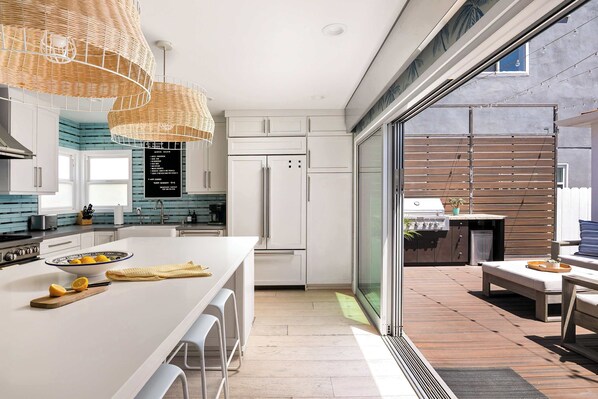 Indoor/Outdoor Living