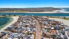 Steps from Mission Bay & Mission Beach