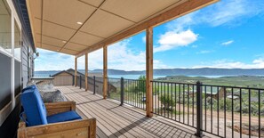 66 Ft porch