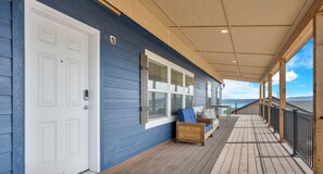 66 Ft porch