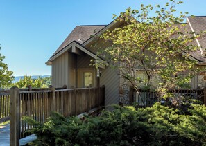 Summit Exterior