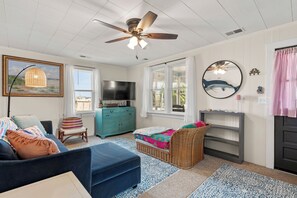 KDN3702: Sportsman Cottage | Living Area