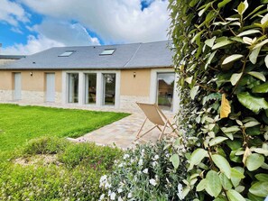 Vu sur la maison et le jardin