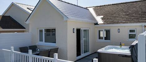Peaceful, Dog Friendly Cottage