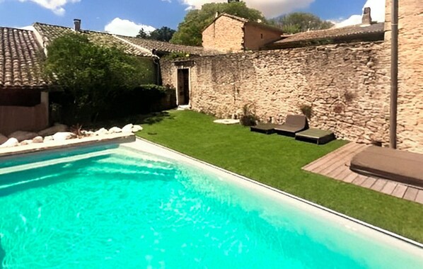 pool