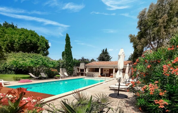 pool
