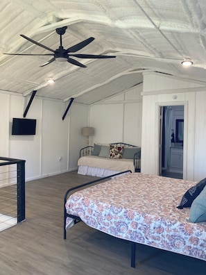 King bed, twin trundle bed, attached full bath