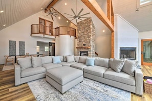 Living Room | Smart TV | Ceiling Fans