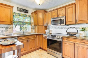 Kitchen | Dishwasher