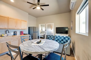 Dining Area | Dishware/Flatware Provided