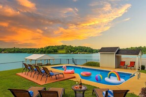 Large Private Backyard | Saltwater Pool