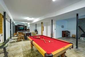 Game Room | Flat-Screen TV | Pool Table | Foosball Table | Piano