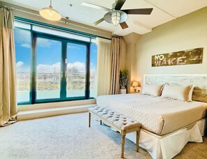City Views, Lake Vibes
From this sun-filled bedroom, enjoy views of downtown Sandusky while wrapped in the quiet comfort of your lakefront stay.


