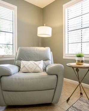 Relax in this lovely Recliner