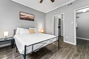You’ll feel enveloped in warmth in this charming room with its rich wood accents and inviting bed. Wake up refreshed, surrounded by rustic coziness, and enjoy the perfect mix of comfort and natural vibes