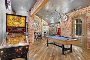 Spielezimmer