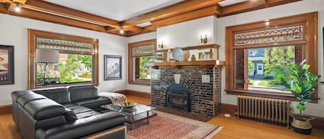 Elegant Living Area with Natural Light