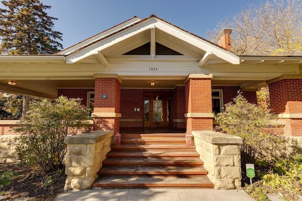 Historic 1922 Calgary Heritage Home!