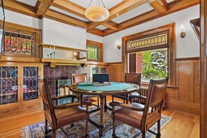 Poker Parlour with Card Table & Classic Vibes
