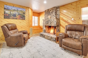Living Room | 2-Story Cabin | Fireplace | Radiant Floor Heating