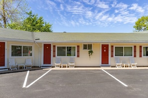 Rooms and Parking