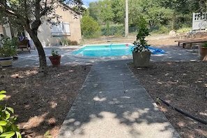Vue sur piscine