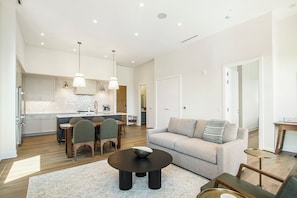 Living room/Dining/Kitchen