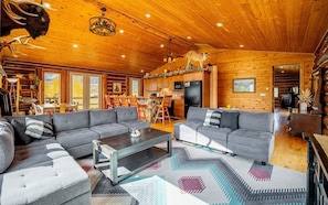 Open living, kitchen and dining area