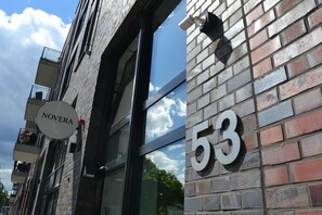 施設の正面