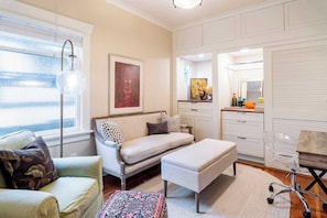 OFFICE / DEN: Located off living room - private & quiet for work or relax & watch the 52" Samsung Oled TV.