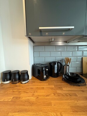Kaffee und/oder Kaffeemaschine