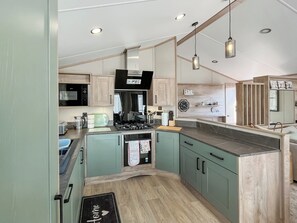 Kitchen | Hillfort Lodge, Llanrhystud