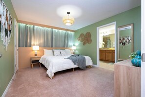 King Master bedroom - 2nd floor