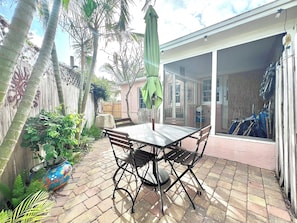 Outdoor dining