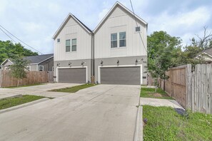Property Exterior | 2-Story Townhome | Garage (1 Vehicle)