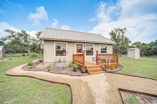 San Marcos Vacation Rental | 2BR | 1BA | Stairs Required | 670 Sq Ft