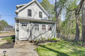 Private Deck w/ Seating | 3-Story Home | Spacious Yard